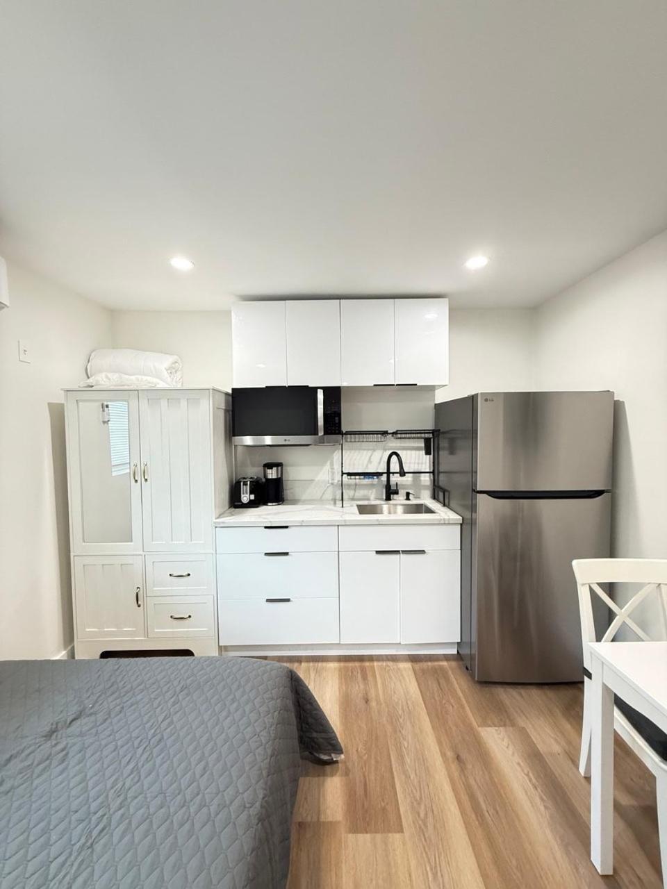 Modern Stylish &cozy Ieft Unit Apartamento *