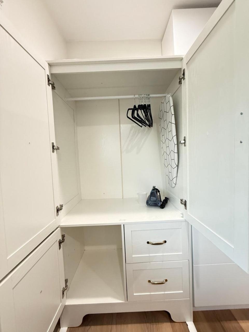 Modern Stylish &cozy Ieft Unit Apartamento *